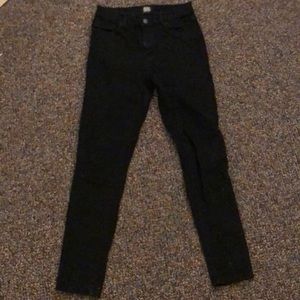 Black skinny jeans